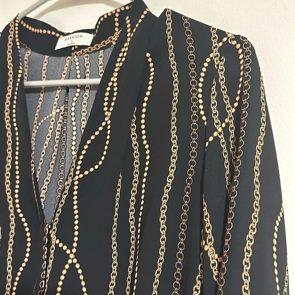 Aritzia BABATON power blouse in chain link rope print spring black gold neutral - Picture 2 of 6